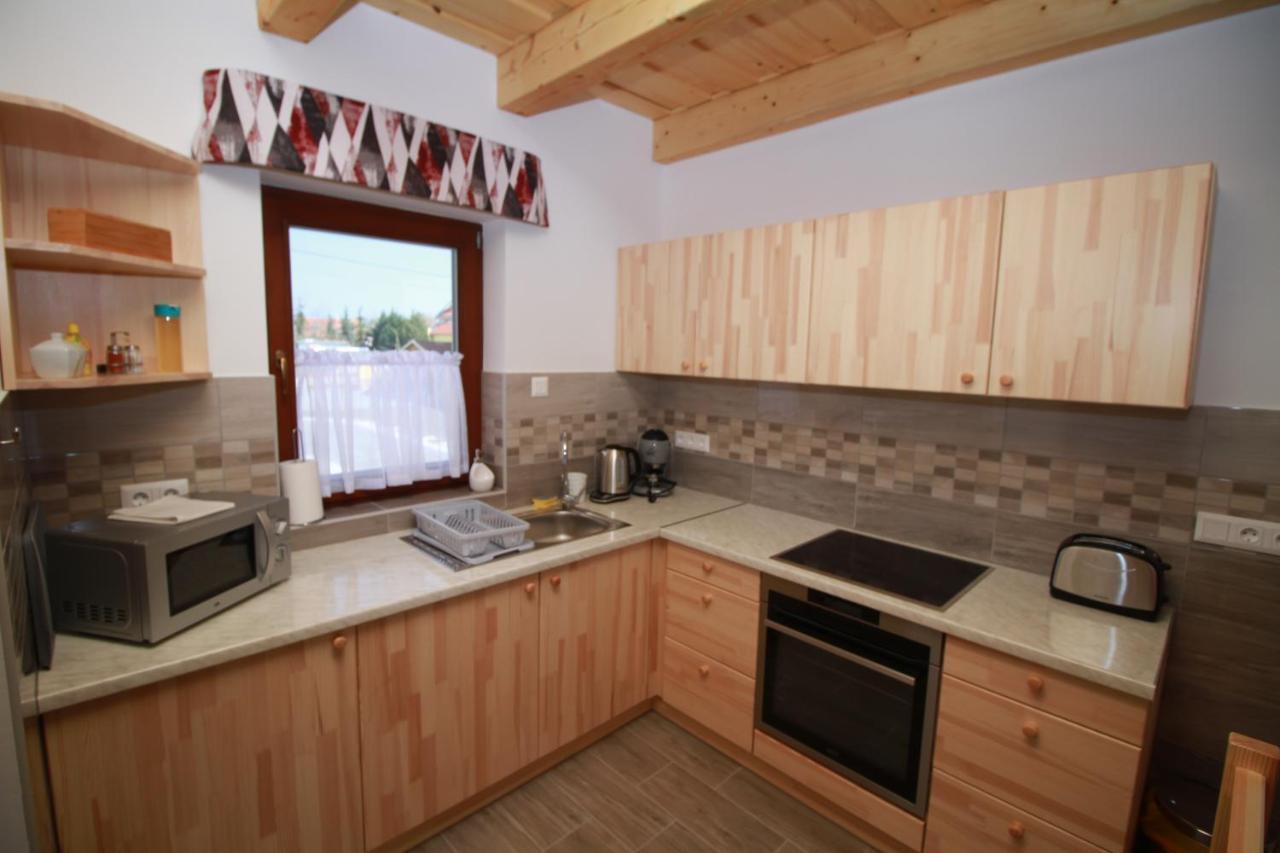 Boni Apartmanok Hegyko Ngoại thất bức ảnh